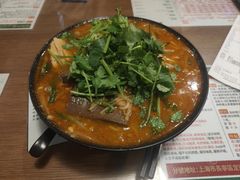 -肥汁米蘭香港米线(定西路店)