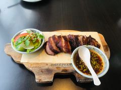 -大头虾越式风味餐厅(光明广场店)