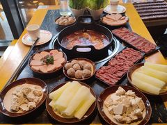 -憨孃孃·重庆老火锅(红山黑金店)