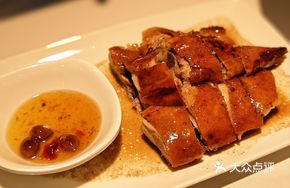 Crispy Cantonese Roast Duck