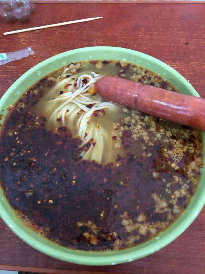 建国刘记米线-"最喜欢吃米线了,这家口味还算可以,有米线.