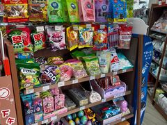 -全家便利店(愚园店)