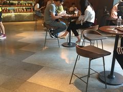 用餐区-星巴克臻选(南京艾尚天地店)