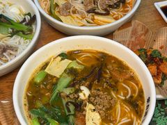 -蒙自源米线大王(宝安尖岗山店)