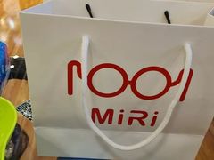 -MiRi眼镜连锁·蔡司·尼康控优点合作店(莘庄店)