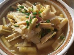 -芦茨金富饭庄·25年老字号·专做稻草鸡