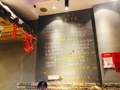 -爆炸头阿姨小四川正宗川味小吃(无任何分店)