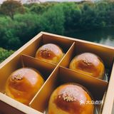 【馅中馅蛋黄酥】一盒四个，一个70克