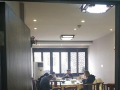 门面-临街徽菜馆·正宗黄山味