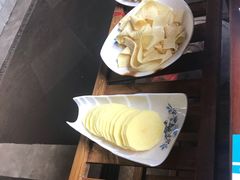 -亿诣蝎府炸酱面羊蝎子火锅(酷车小镇店)