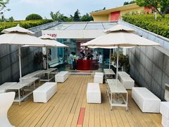 -UNI UNI(环亚凯瑟琳店)