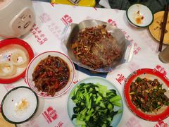 -堂瓦里·33年传统赣菜(第一街区店)