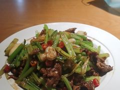 小炒黄牛肉-湘与香缘·湖南菜(王府井北京市百货大楼店)