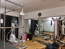 -彤竹瑜伽普拉提馆·女子孕产健身会所