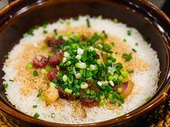 特色腊味煲仔饭-百年果林椰子鸡(中洲店)