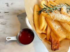 -九月里.自由花园餐厅