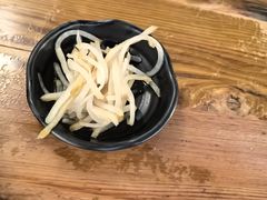 -丽虹云南过桥米线(兴工街店)