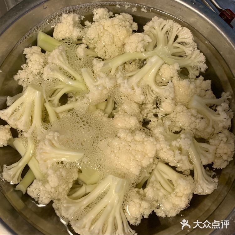 花菜炒肉家常菜
