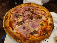 意大利熏火腿和蘑菇披萨-IL TEATRO 精品意大利餐厅