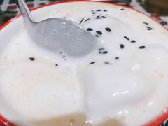 冰淇淋打蛋-堂屋糖水店(愚园店)