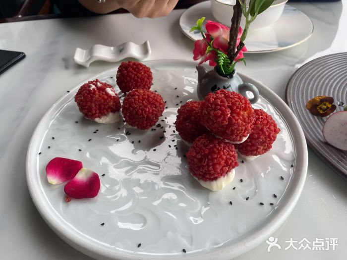 柳莺湖上·湖景餐厅·江南菜(西湖店)杨梅鳕鱼球图片