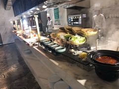 自助取餐区-印象餐厅(杭州国际博览中心北辰大酒店)