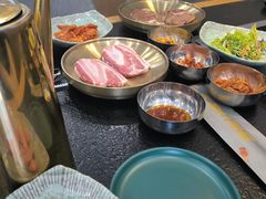 -臻牛烤肉