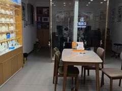 -亿视康青少儿眼镜(五官科店)