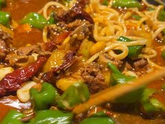 -楼兰古丽·新疆拌面·清真(华阳城店)