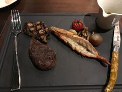 -恰餐厅及酒吧 CHAR Bar & Grill (北京丽都皇冠假日店)