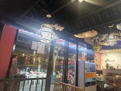 -老街烧烤大排档·地道湖北菜·龙虾馆(汉口火车站店)