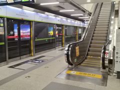 -北京西站(地铁站)