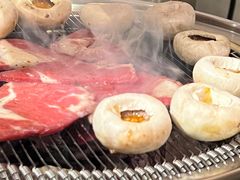 -围炉肉舍•炭烤活鳗•丹东海鲜烤肉(步行街店)