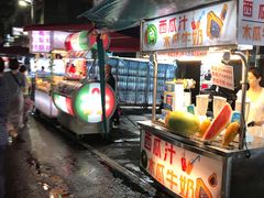 -六合夜市