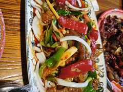 -柴窝堡22号传承新疆菜·新疆辣子鸡