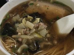 -老西白点心店