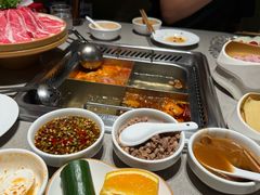 -海底捞火锅(宝龙广场夜宵主题店)