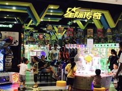 -反斗乐园π·电玩·高空拓展·蹦床(龙华天虹店)