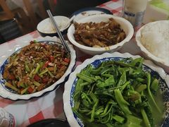 -铁头烧菜馆(立新路店)