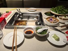 -海底捞火锅鲜切牛肉主题店(长寿路店)