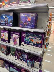 -玩动奇季品牌玩具超市