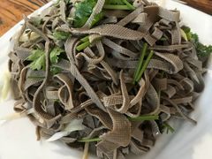 -溢心园香河肉饼总店