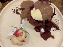 Flovie&nbsp;Black&nbsp;Forest&nbsp;Hotcakes<br />-FLOVIE FLORIST CAFE