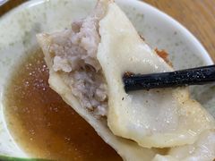 -黄阿姨锅贴大王(万航渡路店)