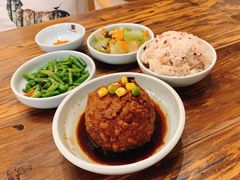 阿姨爆浆狮子头套餐-阿姨食堂