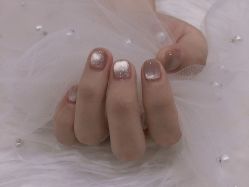 -七彩虹美甲美睫 半永久