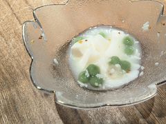 -蜜桃餐厅·伴山(湖滨商业街店)