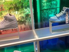 -NIKE品牌体验店(南京东路店)