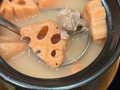 洪湖莲藕排骨汤-莲餐厅·湖北菜·潜江小龙虾店(愚园路店)
