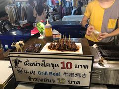 -席娜卡琳火车铁道夜市